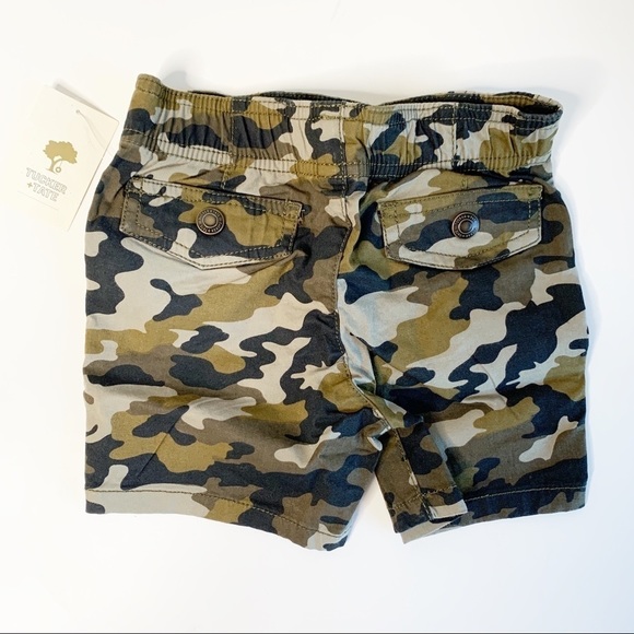 TUCKER + TATE STEEZY CAMO PRINT SHORTS - Picture 4 of 5